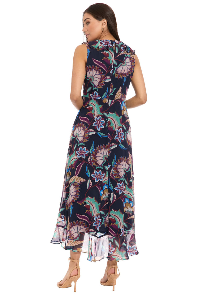 Rosie in Jacobean Fan